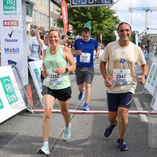 15.09.2024 - PSD Bank Halbmarathon Strokosch-Dieckow http://msf.ph/oto/7068352 15.09.2024 12:31:03 Ziel 2152, 2347, 2447, 3134, 3352 meine-sportfotos.de