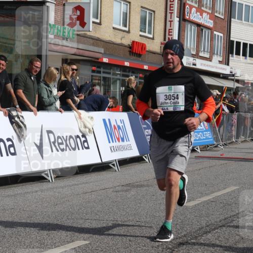 15.09.2024 - PSD Bank Halbmarathon Michael Strokosch http://msf.ph/oto/7068353 15.09.2024 12:05:03 Ziel 1456, 2164, 2191, 2562, 2726, 2881, 3054, 3122 meine-sportfotos.de