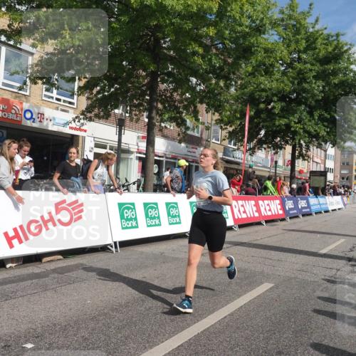 15.09.2024 - PSD Bank Halbmarathon Miley Keyser http://msf.ph/oto/7068362 15.09.2024 12:20:03 Ziel 2025, 2295, 2739, 3085, 3152, 3440 meine-sportfotos.de