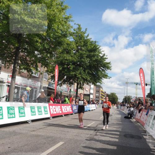 15.09.2024 - PSD Bank Halbmarathon Miley Keyser http://msf.ph/oto/7068374 15.09.2024 12:20:10 Ziel 2215, 2295, 2739, 3085, 3152, 3440, 3540 meine-sportfotos.de
