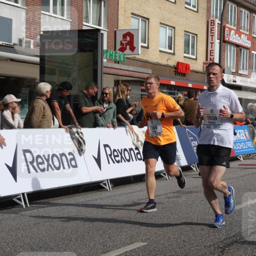 15.09.2024 - PSD Bank Halbmarathon Michael Strokosch http://msf.ph/oto/7068419 15.09.2024 12:05:14 Ziel 1656, 1718, 2014, 2095, 2164, 2191, 2199, 2304, 2419, 2515, 2562, 2726, 2786, 2955, 3054 meine-sportfotos.de