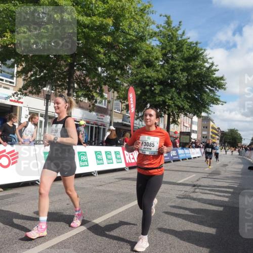 15.09.2024 - PSD Bank Halbmarathon Miley Keyser http://msf.ph/oto/7068425 15.09.2024 12:20:12 Ziel 2215, 2295, 2739, 3085, 3152, 3440, 3540 meine-sportfotos.de