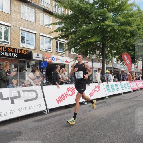 15.09.2024 - PSD Bank Halbmarathon Miley Keyser http://msf.ph/oto/7068429 15.09.2024 11:20:03 Ziel 611, 843, 1011, 2613 meine-sportfotos.de
