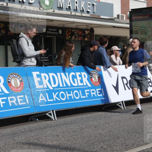 15.09.2024 - PSD Bank Halbmarathon Michael Strokosch http://msf.ph/oto/7068434 15.09.2024 12:05:16 Ziel 1656, 1718, 2014, 2095, 2164, 2191, 2199, 2304, 2419, 2515, 2562, 2726, 2786, 2955 meine-sportfotos.de