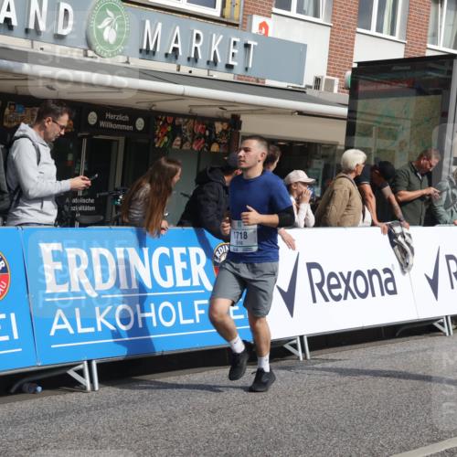 15.09.2024 - PSD Bank Halbmarathon Michael Strokosch http://msf.ph/oto/7068438 15.09.2024 12:05:17 Ziel 1656, 1718, 2014, 2095, 2164, 2191, 2199, 2304, 2419, 2515, 2562, 2726, 2786, 2955, 3068 meine-sportfotos.de