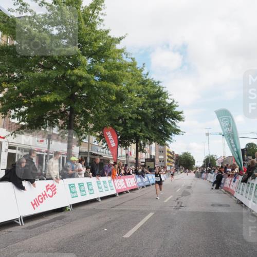 15.09.2024 - PSD Bank Halbmarathon Miley Keyser http://msf.ph/oto/7068444 15.09.2024 11:20:04 Ziel 611, 843, 1011, 2613 meine-sportfotos.de