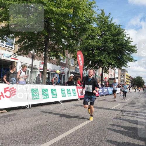15.09.2024 - PSD Bank Halbmarathon Miley Keyser http://msf.ph/oto/7068446 15.09.2024 12:20:15 Ziel 2215, 2295, 2739, 3085, 3152, 3540 meine-sportfotos.de