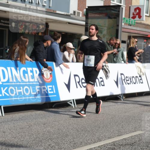 15.09.2024 - PSD Bank Halbmarathon Michael Strokosch http://msf.ph/oto/7068477 15.09.2024 12:05:22 Ziel 1656, 1718, 2014, 2095, 2199, 2221, 2304, 2419, 2515, 2786, 2845, 2846, 2955, 2973, 3068, 3294, 3364 meine-sportfotos.de