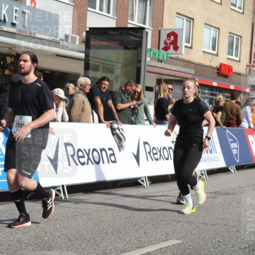 15.09.2024 - PSD Bank Halbmarathon Michael Strokosch http://msf.ph/oto/7068481 15.09.2024 12:05:22 Ziel 1656, 1718, 2014, 2095, 2199, 2221, 2304, 2419, 2515, 2786, 2845, 2846, 2955, 2973, 3068, 3294, 3364 meine-sportfotos.de