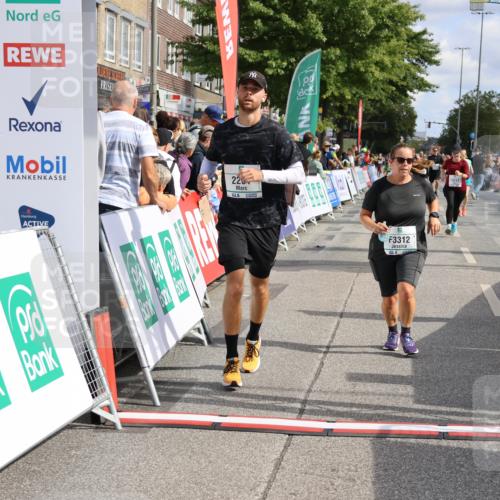 15.09.2024 - PSD Bank Halbmarathon Strokosch-Dieckow http://msf.ph/oto/7068482 15.09.2024 12:31:12 Ziel 2152, 2261, 2347, 3134, 3211, 3279, 3312, 3352 meine-sportfotos.de