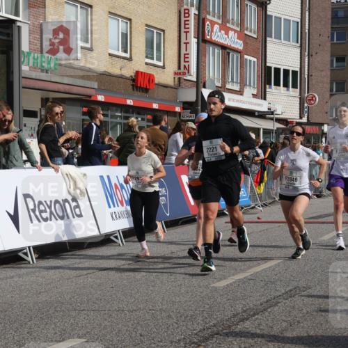 15.09.2024 - PSD Bank Halbmarathon Michael Strokosch http://msf.ph/oto/7068511 15.09.2024 12:05:28 Ziel 2014, 2043, 2095, 2199, 2221, 2419, 2515, 2845, 2846, 2955, 2973, 3068, 3294, 3364 meine-sportfotos.de