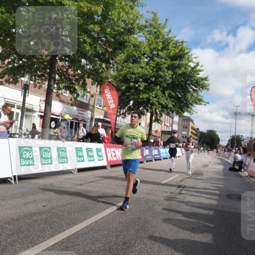 15.09.2024 - PSD Bank Halbmarathon Miley Keyser http://msf.ph/oto/7068539 15.09.2024 12:20:28 Ziel 1284, 2215, 2525, 2543, 3231, 3483 meine-sportfotos.de