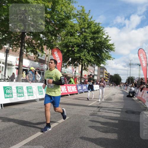15.09.2024 - PSD Bank Halbmarathon Miley Keyser http://msf.ph/oto/7068546 15.09.2024 12:20:28 Ziel 1284, 2215, 2525, 2543, 3231, 3483 meine-sportfotos.de