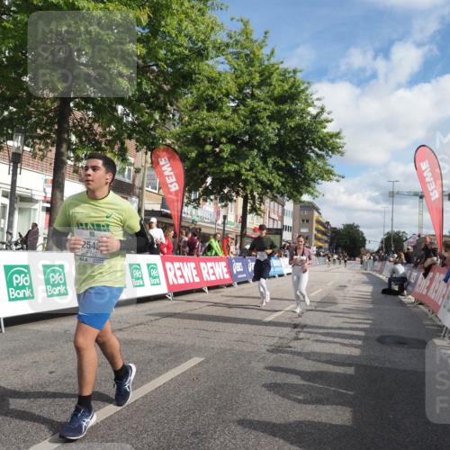 15.09.2024 - PSD Bank Halbmarathon Miley Keyser http://msf.ph/oto/7068555 15.09.2024 12:20:29 Ziel 1284, 2525, 2543, 3231, 3483 meine-sportfotos.de