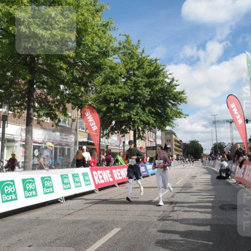 15.09.2024 - PSD Bank Halbmarathon Miley Keyser http://msf.ph/oto/7068559 15.09.2024 12:20:29 Ziel 1284, 2525, 2543, 3231, 3483 meine-sportfotos.de