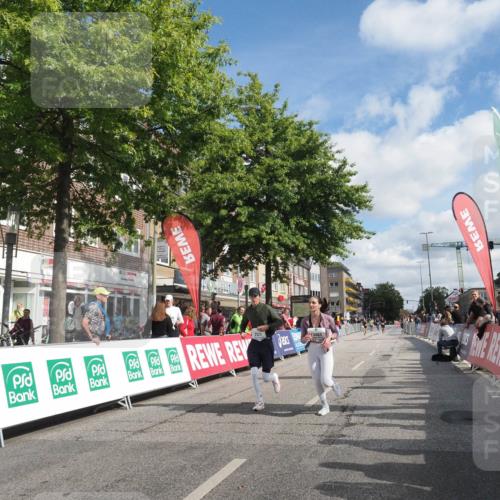 15.09.2024 - PSD Bank Halbmarathon Miley Keyser http://msf.ph/oto/7068562 15.09.2024 12:20:29 Ziel 1284, 2525, 2543, 3231, 3483 meine-sportfotos.de