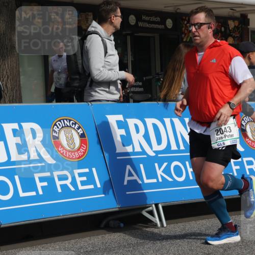 15.09.2024 - PSD Bank Halbmarathon Michael Strokosch http://msf.ph/oto/7068577 15.09.2024 12:05:37 Ziel 1684, 2043, 2072, 2221, 2787, 2845, 2846, 2973, 3042, 3068, 3294, 3364 meine-sportfotos.de