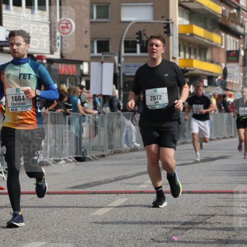 15.09.2024 - PSD Bank Halbmarathon Michael Strokosch http://msf.ph/oto/7068594 15.09.2024 12:05:43 Ziel 1684, 2043, 2072, 2283, 2407, 2669, 2787, 3042, 3217 meine-sportfotos.de