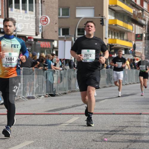 15.09.2024 - PSD Bank Halbmarathon Michael Strokosch http://msf.ph/oto/7068596 15.09.2024 12:05:43 Ziel 1684, 2043, 2072, 2283, 2407, 2669, 2787, 3042, 3217 meine-sportfotos.de