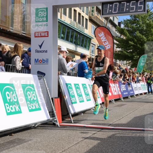 15.09.2024 - PSD Bank Halbmarathon Strokosch-Dieckow http://msf.ph/oto/7068598 15.09.2024 11:08:46 Ziel 477, 487, 493, 562, 807, 1076 meine-sportfotos.de