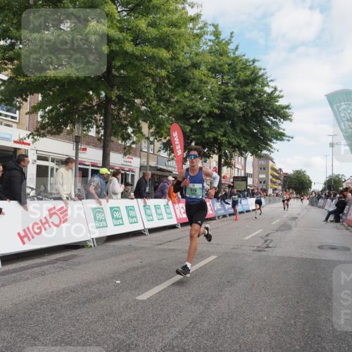 15.09.2024 - PSD Bank Halbmarathon Miley Keyser http://msf.ph/oto/7068630 15.09.2024 11:20:22 Ziel 424, 598, 619, 647, 651, 669, 852, 861, 880, 1021, 1068 meine-sportfotos.de