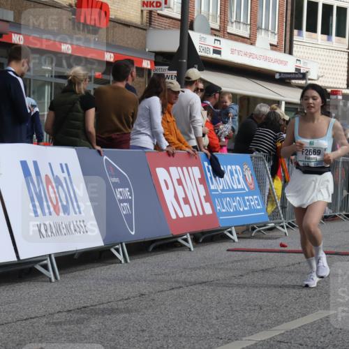 15.09.2024 - PSD Bank Halbmarathon Michael Strokosch http://msf.ph/oto/7068631 15.09.2024 12:05:48 Ziel 1684, 2072, 2283, 2407, 2669, 2787, 3042, 3115, 3217 meine-sportfotos.de