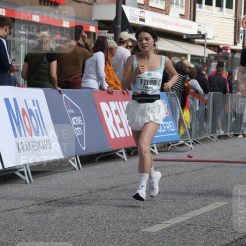 15.09.2024 - PSD Bank Halbmarathon Michael Strokosch http://msf.ph/oto/7068638 15.09.2024 12:05:49 Ziel 1684, 1821, 2072, 2283, 2407, 2669, 2787, 3042, 3115, 3217 meine-sportfotos.de