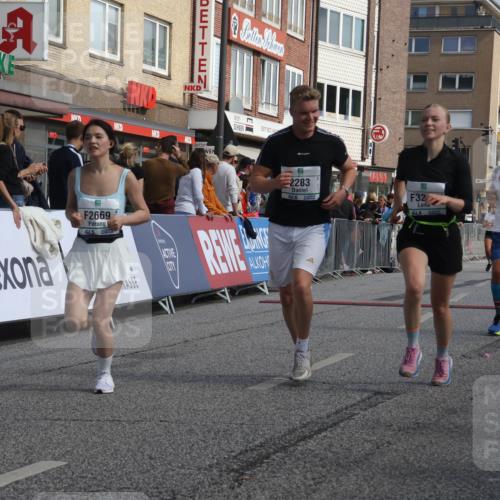 15.09.2024 - PSD Bank Halbmarathon Michael Strokosch http://msf.ph/oto/7068646 15.09.2024 12:05:50 Ziel 1607, 1684, 1821, 2072, 2283, 2407, 2669, 2787, 2804, 3042, 3115, 3217 meine-sportfotos.de