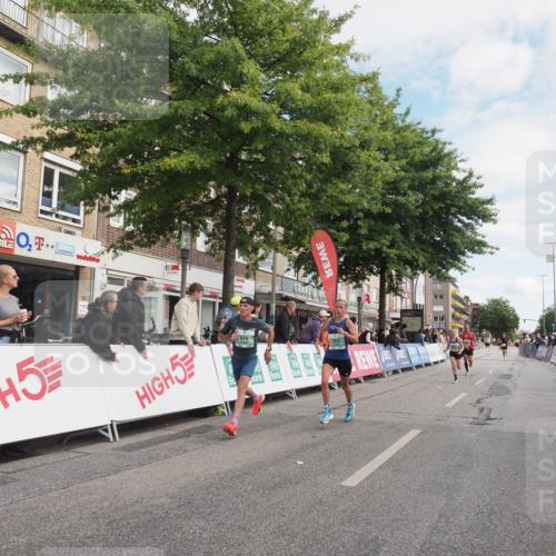 15.09.2024 - PSD Bank Halbmarathon Miley Keyser http://msf.ph/oto/7068650 15.09.2024 11:20:25 Ziel 424, 598, 618, 619, 647, 649, 651, 669, 852, 861, 880, 1021, 1068 meine-sportfotos.de