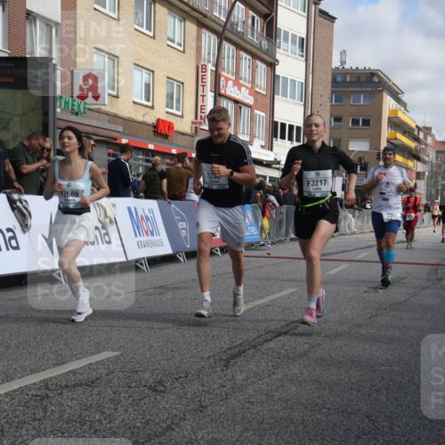 15.09.2024 - PSD Bank Halbmarathon Michael Strokosch http://msf.ph/oto/7068651 15.09.2024 12:05:50 Ziel 1607, 1684, 1821, 2072, 2283, 2407, 2669, 2787, 2804, 3042, 3115, 3217 meine-sportfotos.de