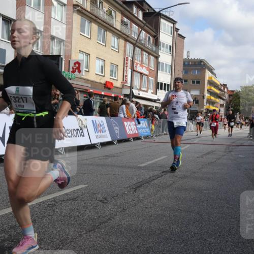 15.09.2024 - PSD Bank Halbmarathon Michael Strokosch http://msf.ph/oto/7068657 15.09.2024 12:05:51 Ziel 1518, 1607, 1684, 1821, 2072, 2283, 2407, 2669, 2787, 2804, 3042, 3115, 3217, 3535 meine-sportfotos.de