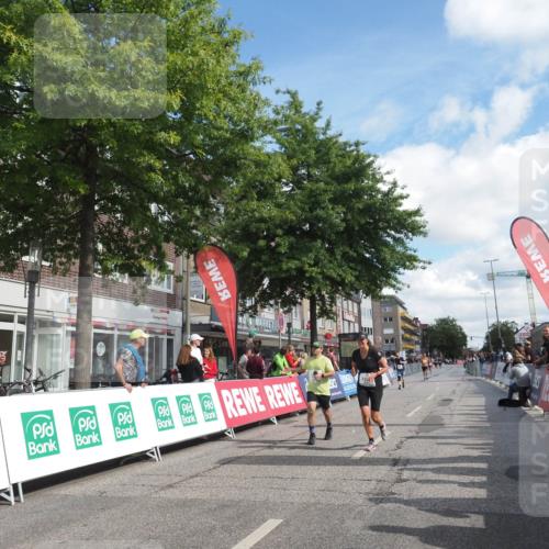 15.09.2024 - PSD Bank Halbmarathon Miley Keyser http://msf.ph/oto/7068671 15.09.2024 12:20:44 Ziel 2128, 2325, 2957, 3032 meine-sportfotos.de