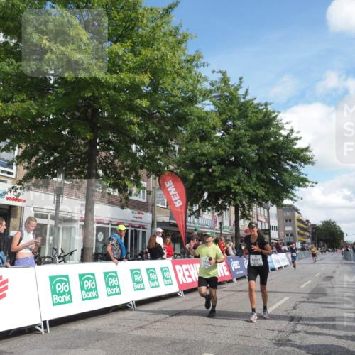 15.09.2024 - PSD Bank Halbmarathon Miley Keyser http://msf.ph/oto/7068689 15.09.2024 12:20:45 Ziel 2128, 2325, 2957, 3032 meine-sportfotos.de