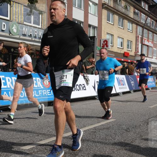 15.09.2024 - PSD Bank Halbmarathon Michael Strokosch http://msf.ph/oto/7068706 15.09.2024 12:06:00 Ziel 1518, 1607, 1821, 1831, 2283, 2407, 2669, 2804, 2947, 3115, 3217, 3535 meine-sportfotos.de