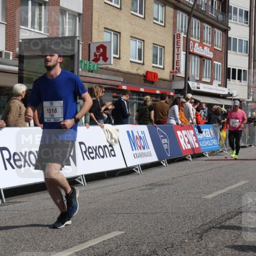 15.09.2024 - PSD Bank Halbmarathon Michael Strokosch http://msf.ph/oto/7068718 15.09.2024 12:06:01 Ziel 1518, 1607, 1821, 1831, 2283, 2407, 2669, 2804, 2854, 2947, 3115, 3217, 3535 meine-sportfotos.de