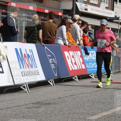 15.09.2024 - PSD Bank Halbmarathon Michael Strokosch http://msf.ph/oto/7068722 15.09.2024 12:06:02 Ziel 1518, 1607, 1821, 1831, 2283, 2407, 2804, 2854, 2947, 3115, 3535 meine-sportfotos.de