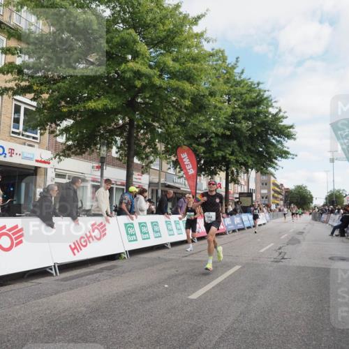 15.09.2024 - PSD Bank Halbmarathon Miley Keyser http://msf.ph/oto/7068735 15.09.2024 11:20:31 Ziel 424, 618, 647, 649, 651, 669, 676, 852, 861, 880, 898, 1068 meine-sportfotos.de
