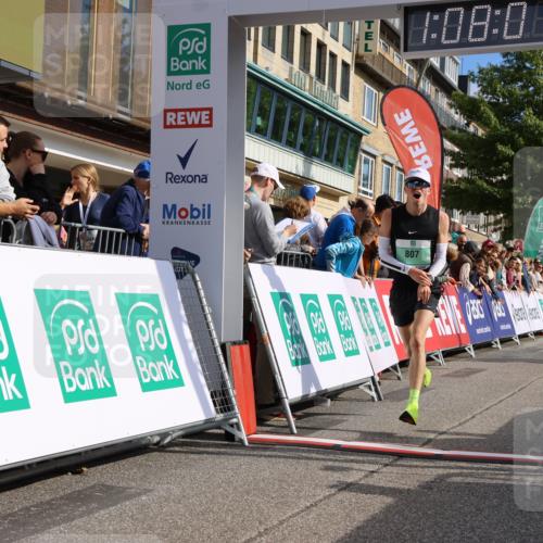 15.09.2024 - PSD Bank Halbmarathon Strokosch-Dieckow http://msf.ph/oto/7068752 15.09.2024 11:08:52 Ziel 477, 487, 562, 807, 1076 meine-sportfotos.de