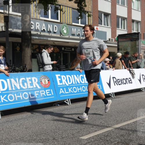15.09.2024 - PSD Bank Halbmarathon Michael Strokosch http://msf.ph/oto/7068797 15.09.2024 12:06:14 Ziel 1697, 1747, 1831, 2280, 2334, 2718, 2854, 2947, 3350 meine-sportfotos.de