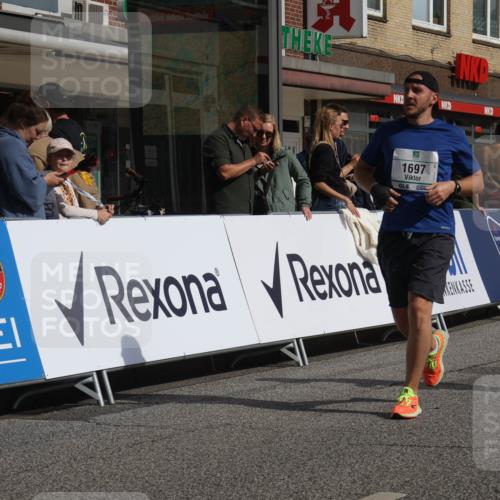 15.09.2024 - PSD Bank Halbmarathon Michael Strokosch http://msf.ph/oto/7068814 15.09.2024 12:06:17 Ziel 1697, 1747, 1824, 2092, 2280, 2334, 2718, 2854, 3350 meine-sportfotos.de