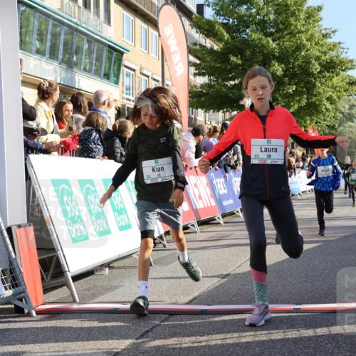 15.09.2024 - PSD Bank Halbmarathon Strokosch-Dieckow http://msf.ph/oto/7068823 15.09.2024 10:27:59 Ziel 27, 28, 37, 73, 101, 103, 108, 125, 128, 138, 159, 204, 249, 296 meine-sportfotos.de