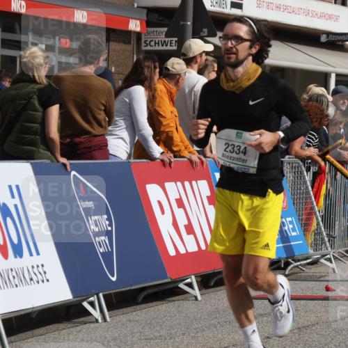 15.09.2024 - PSD Bank Halbmarathon Michael Strokosch http://msf.ph/oto/7068856 15.09.2024 12:06:22 Ziel 1697, 1747, 1824, 2036, 2092, 2177, 2280, 2334, 2718, 3350 meine-sportfotos.de