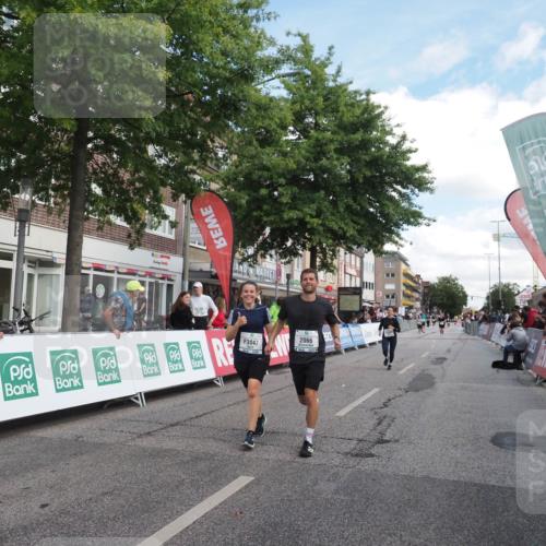 15.09.2024 - PSD Bank Halbmarathon Miley Keyser http://msf.ph/oto/7068884 15.09.2024 12:21:14 Ziel 2066, 3047, 3285 meine-sportfotos.de