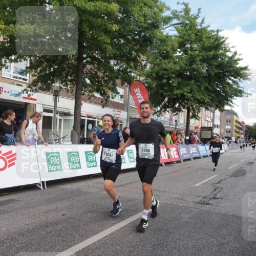 15.09.2024 - PSD Bank Halbmarathon Miley Keyser http://msf.ph/oto/7068906 15.09.2024 12:21:15 Ziel 2066, 3047, 3285 meine-sportfotos.de