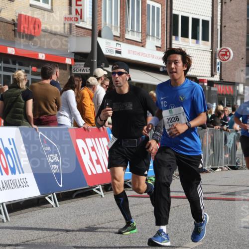 15.09.2024 - PSD Bank Halbmarathon Michael Strokosch http://msf.ph/oto/7068910 15.09.2024 12:06:28 Ziel 1464, 1697, 1747, 1824, 2032, 2036, 2092, 2177, 2208, 2334, 2340, 2718, 2819 meine-sportfotos.de