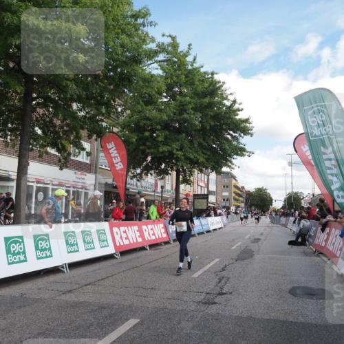 15.09.2024 - PSD Bank Halbmarathon Miley Keyser http://msf.ph/oto/7068915 15.09.2024 12:21:16 Ziel 2066, 2404, 3047, 3069, 3285 meine-sportfotos.de