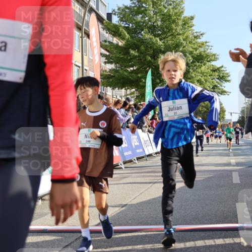 15.09.2024 - PSD Bank Halbmarathon Strokosch-Dieckow http://msf.ph/oto/7068979 15.09.2024 10:28:01 Ziel 27, 28, 37, 73, 101, 103, 108, 125, 128, 138, 204, 249, 296 meine-sportfotos.de