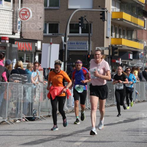 15.09.2024 - PSD Bank Halbmarathon Michael Strokosch http://msf.ph/oto/7068992 15.09.2024 12:06:41 Ziel 796, 797, 1464, 2032, 2208, 2340, 2806, 2819, 2942 meine-sportfotos.de