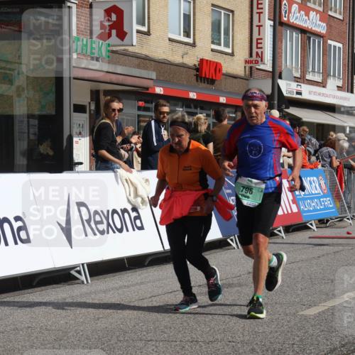 15.09.2024 - PSD Bank Halbmarathon Michael Strokosch http://msf.ph/oto/7069037 15.09.2024 12:06:49 Ziel 796, 797, 1328, 2806, 2942, 3019 meine-sportfotos.de