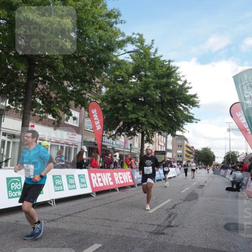 15.09.2024 - PSD Bank Halbmarathon Miley Keyser http://msf.ph/oto/7069042 15.09.2024 12:21:29 Ziel 2254, 2256, 2379, 2404, 2698, 3069, 3285, 3555 meine-sportfotos.de
